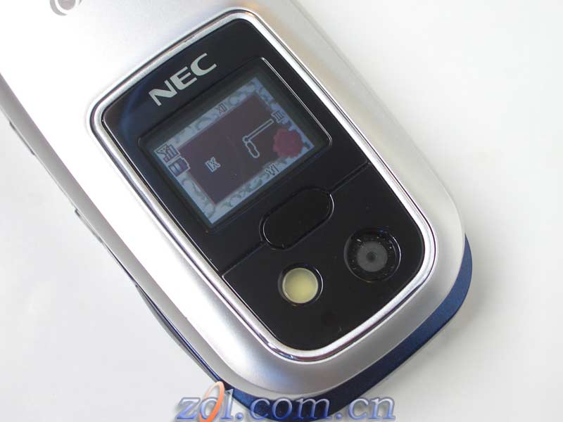 掀开薄纱见晴空 nec qvga屏手机n820评测